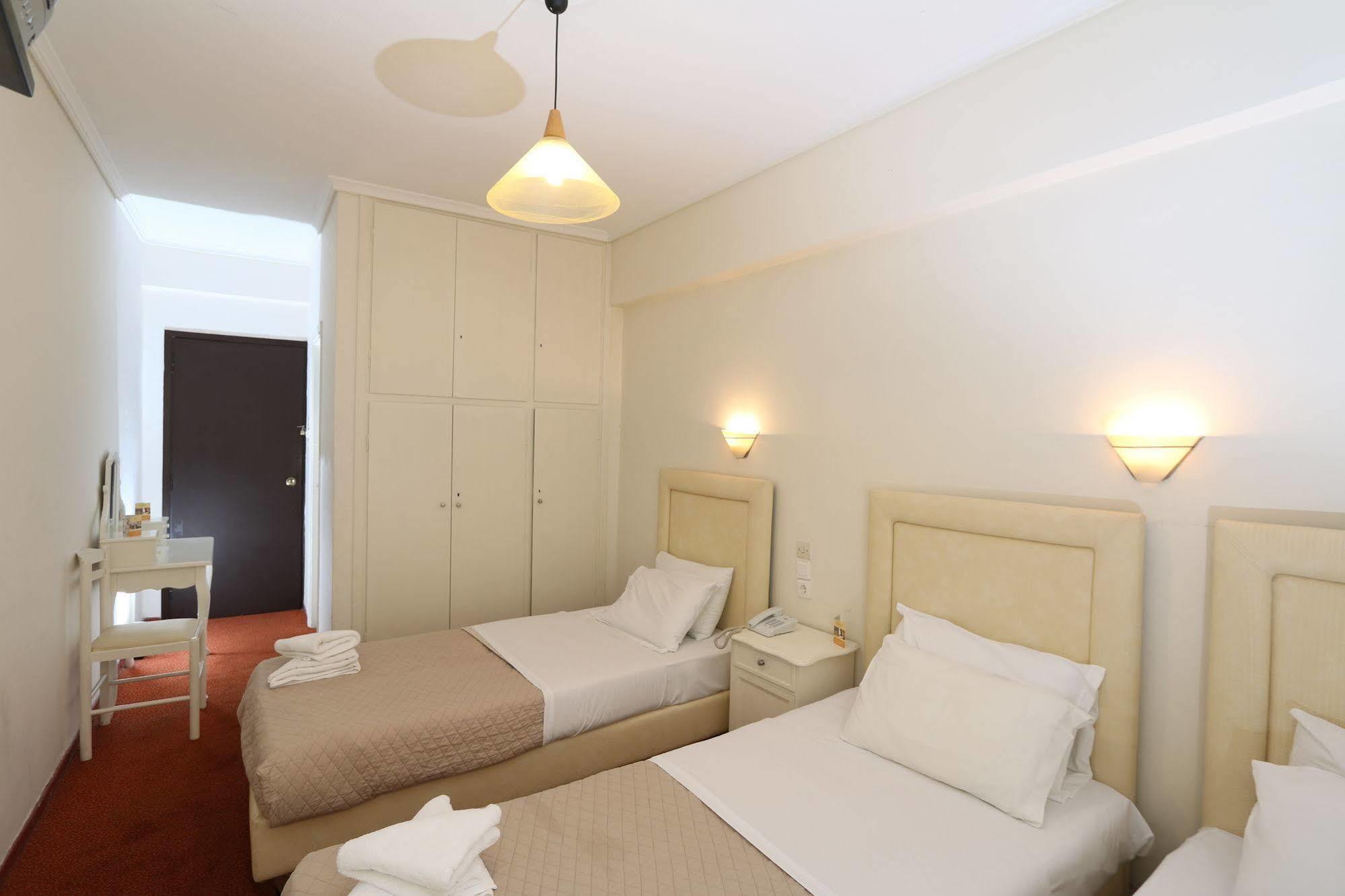 Athens Delta Hotel Bagian luar foto