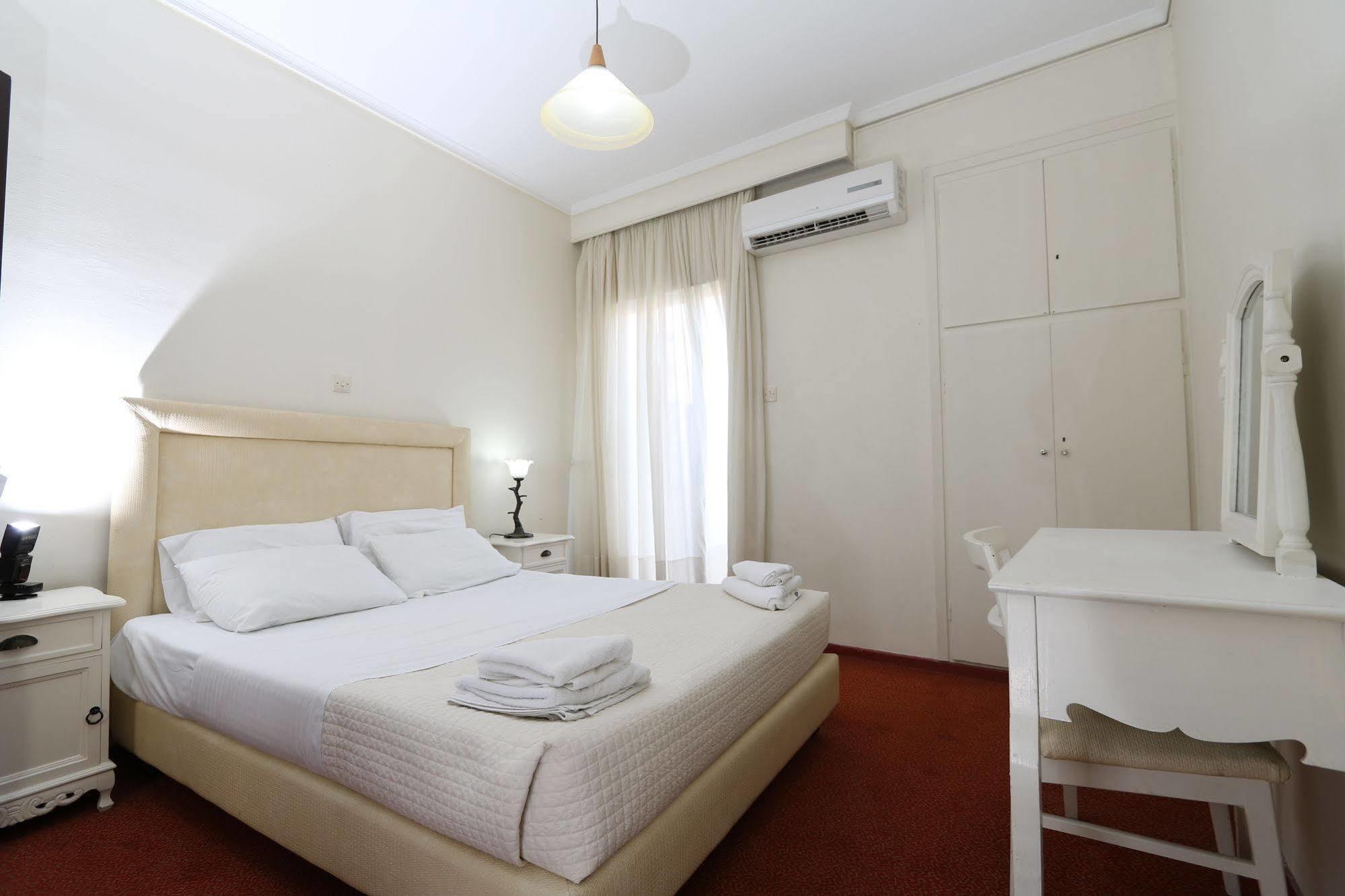 Athens Delta Hotel Bagian luar foto
